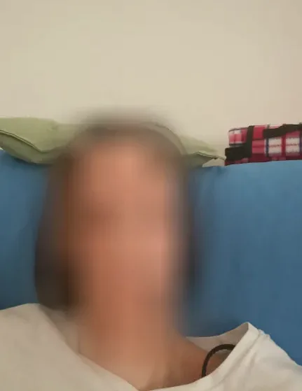 Andrea, 38