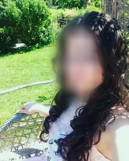 Antonia, 36