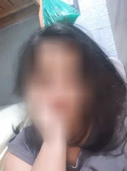 Clara, 37