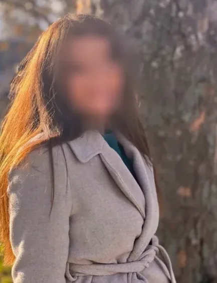 Elif, 29
