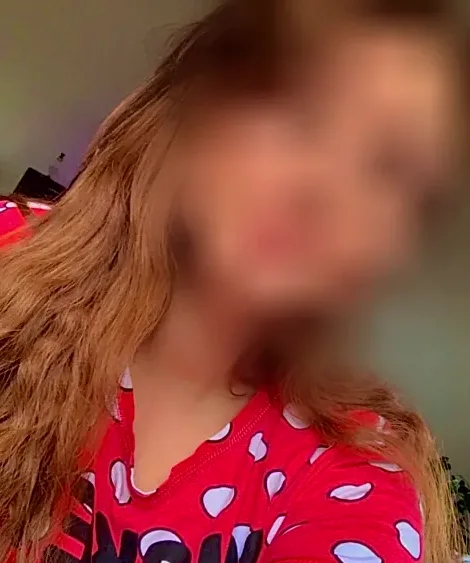 Emina, 31