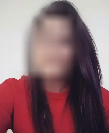 Greta, 33