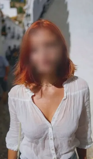 Mirela, 30