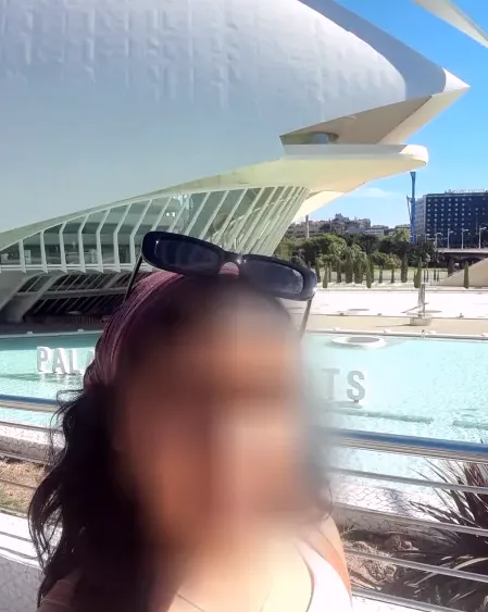 Romana, 25