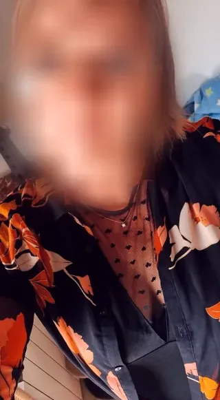 Silvia, 37