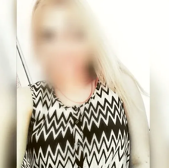 Sophie, 29